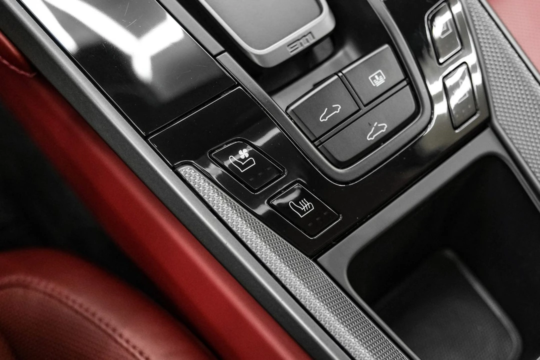 2020 Porsche 992 Carrera - Image 26 of 31