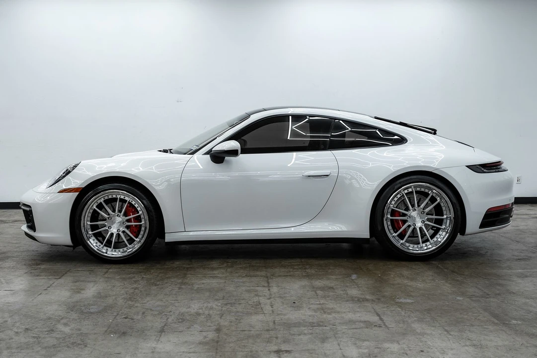 2020 Porsche 992 Carrera - Image 8 of 31