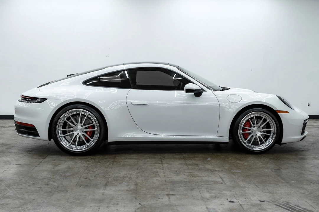 2020 Porsche 992 Carrera - Image 4 of 31