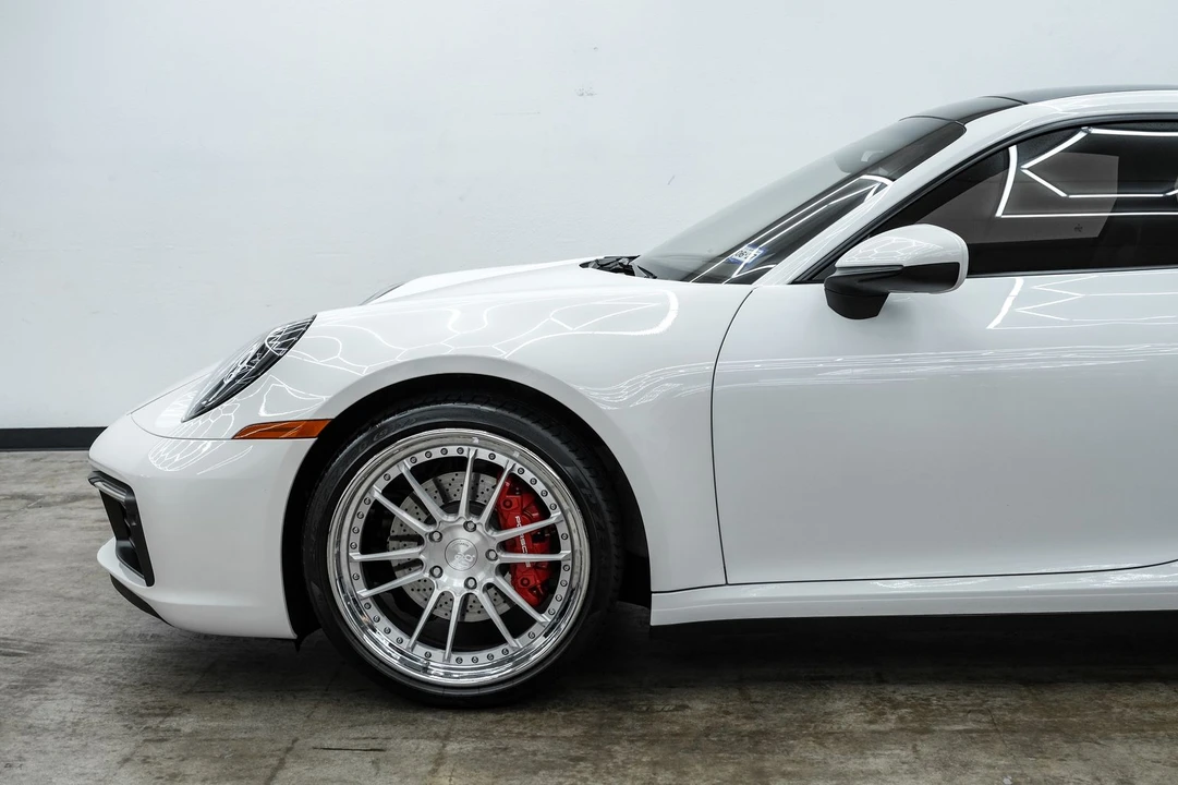 2020 Porsche 992 Carrera - Image 9 of 31