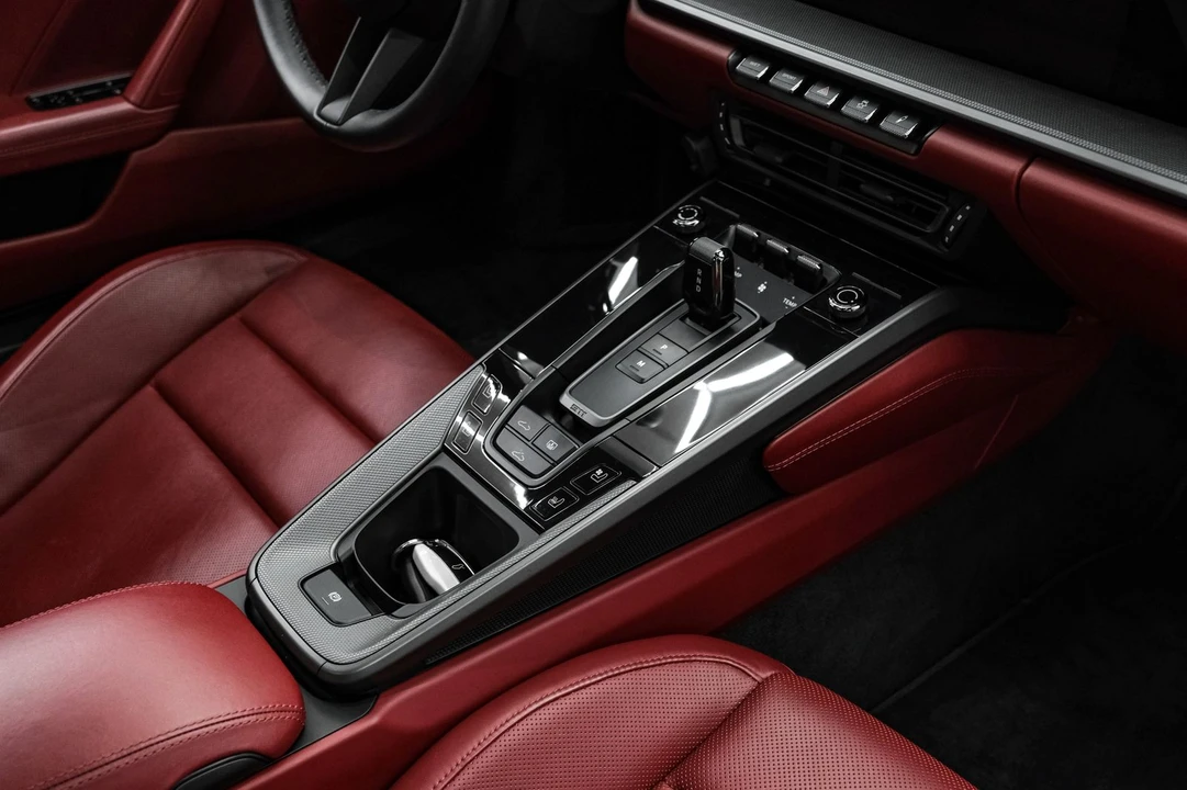 2020 Porsche 992 Carrera - Image 22 of 31