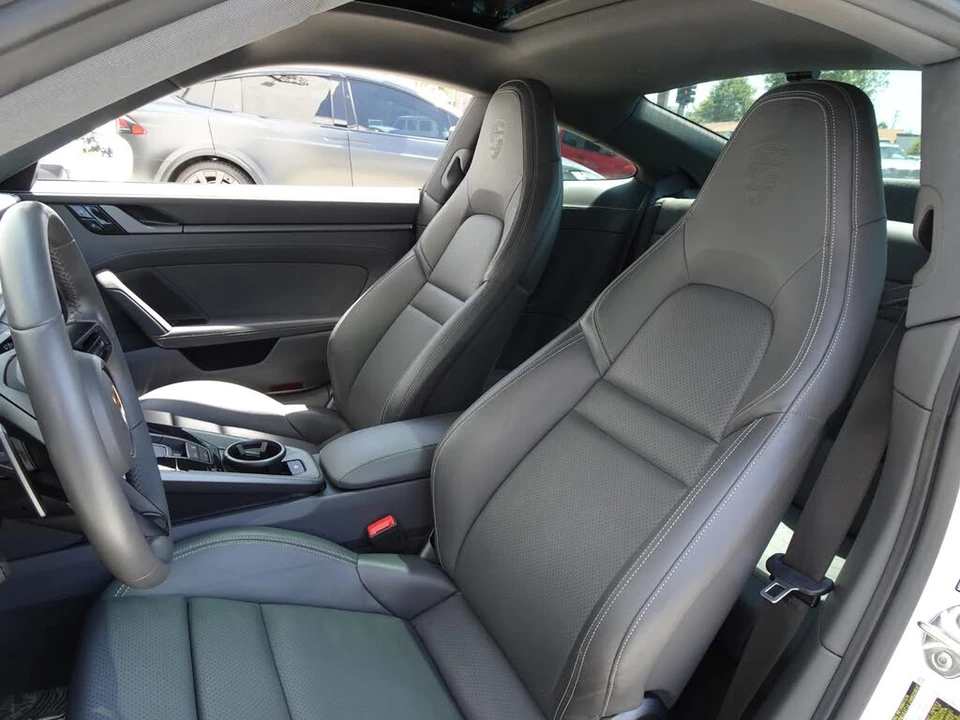2020 Porsche 992 Carrera - Image 11 of 19