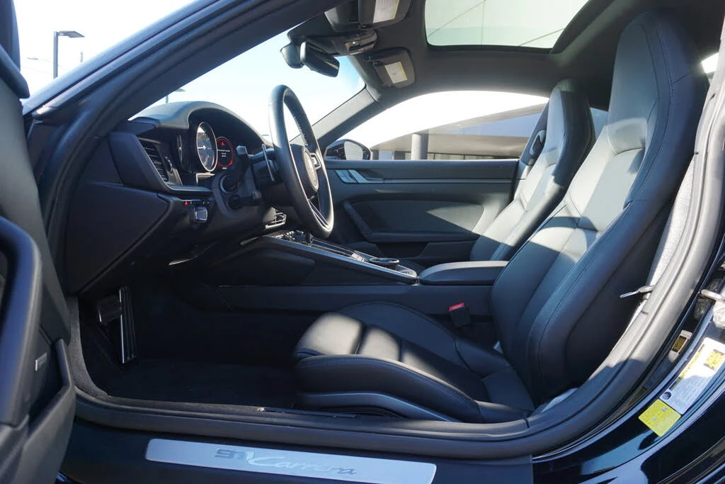 2020 Porsche 992 Carrera - Image 5 of 6