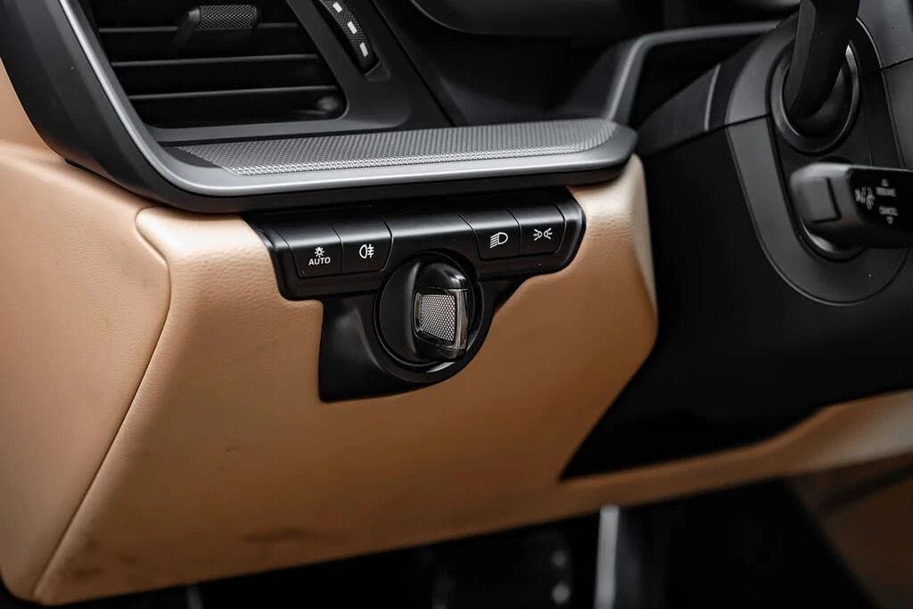 2020 Porsche 992 Carrera - Image 18 of 31