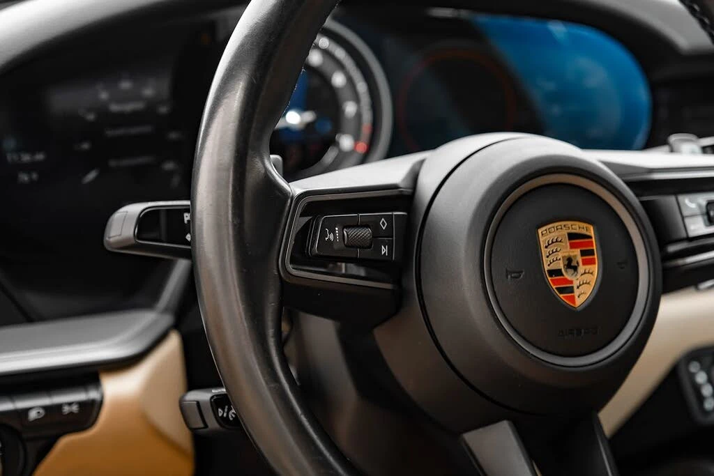 2020 Porsche 992 Carrera - Image 14 of 31