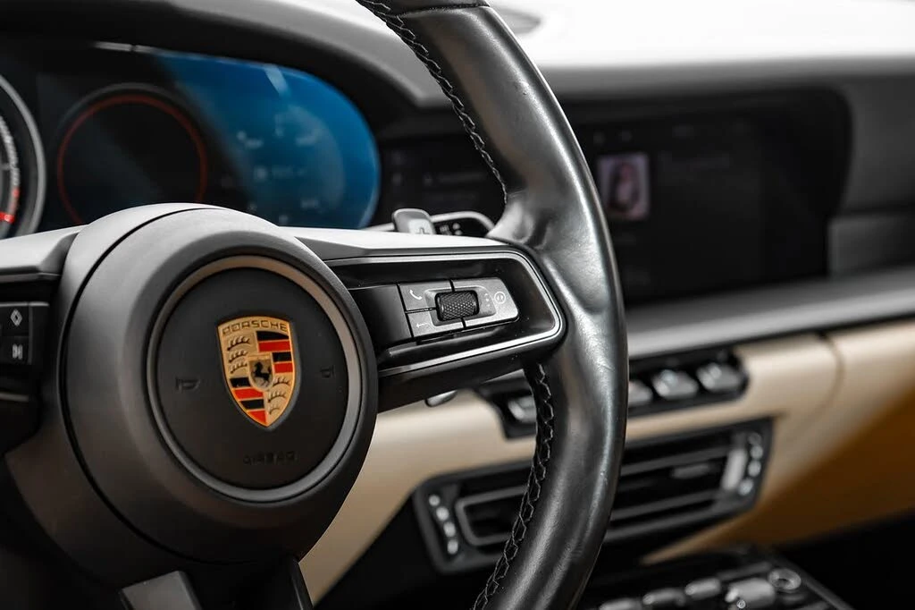 2020 Porsche 992 Carrera - Image 15 of 31