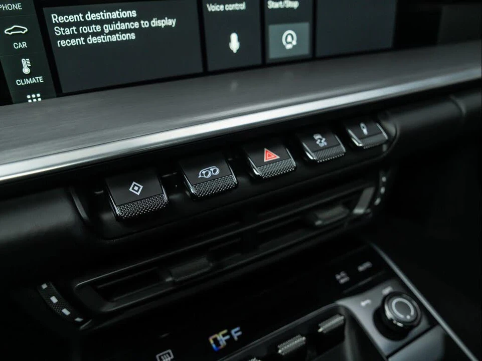 2020 Porsche 992 Carrera - Image 28 of 31