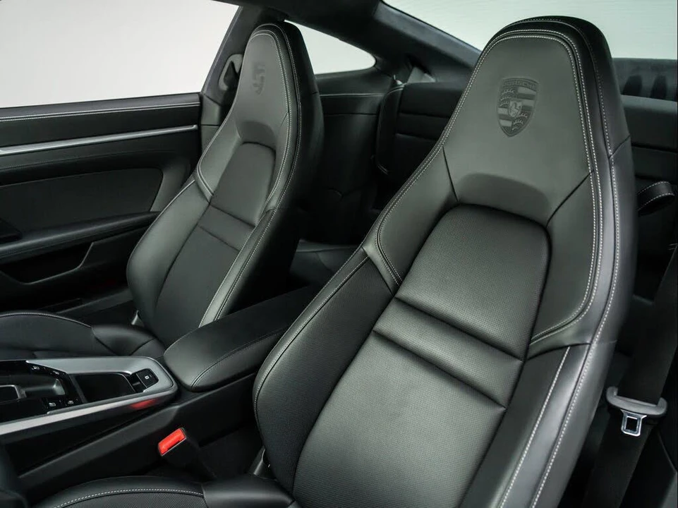 2020 Porsche 992 Carrera - Image 17 of 31