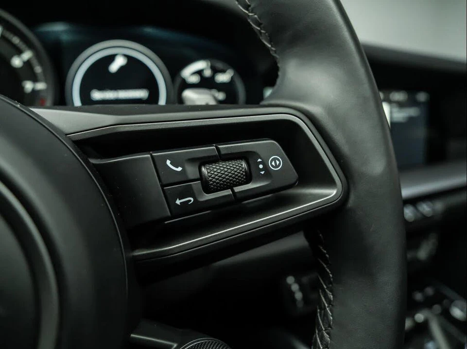 2020 Porsche 992 Carrera - Image 22 of 31