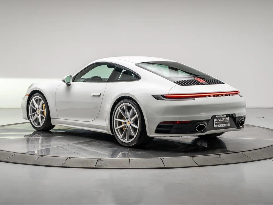 2020 Porsche 992 Carrera - Image 3 of 31