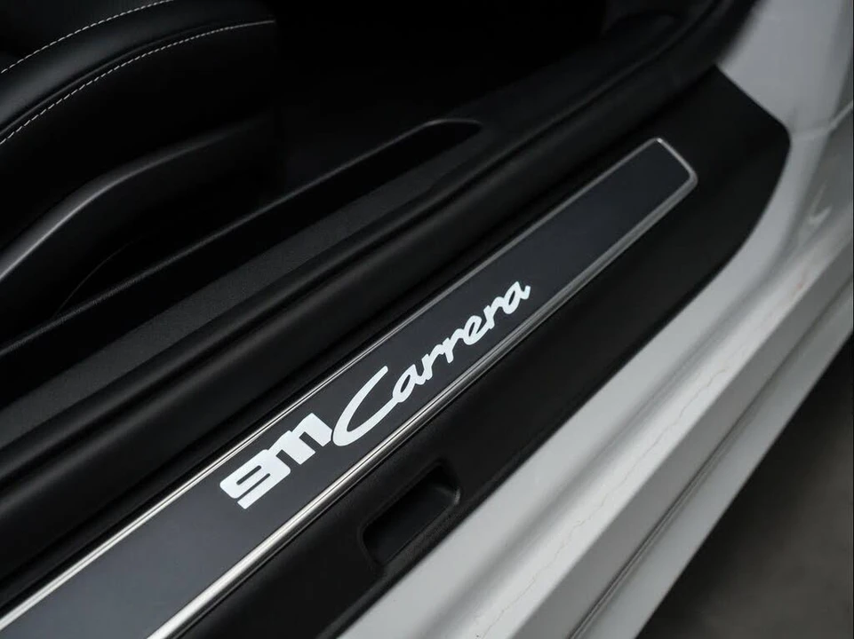 2020 Porsche 992 Carrera - Image 26 of 31