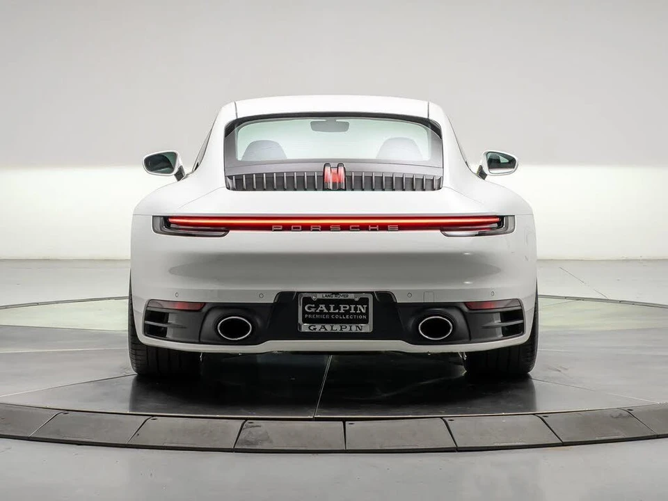 2020 Porsche 992 Carrera - Image 4 of 31