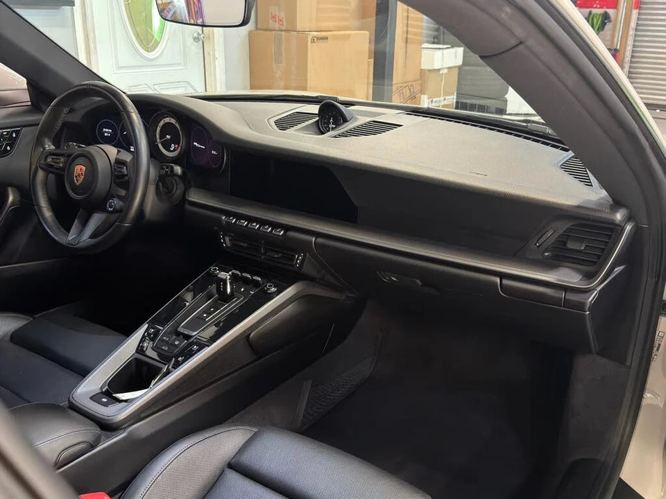 2020 Porsche 992 Carrera - Image 19 of 27