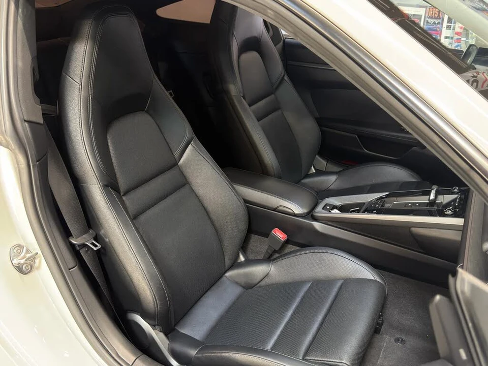 2020 Porsche 992 Carrera - Image 21 of 27