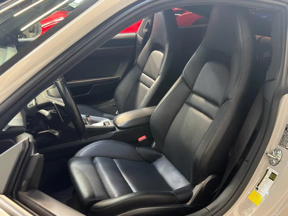 2020 Porsche 992 Carrera - Image 16 of 27