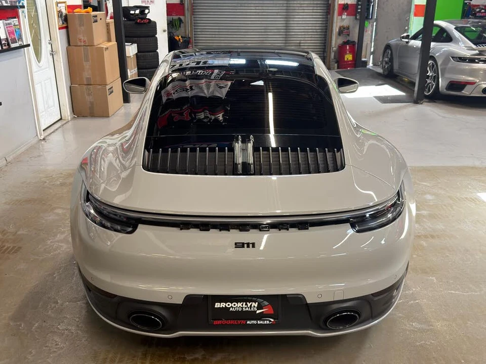 2020 Porsche 992 Carrera - Image 9 of 27