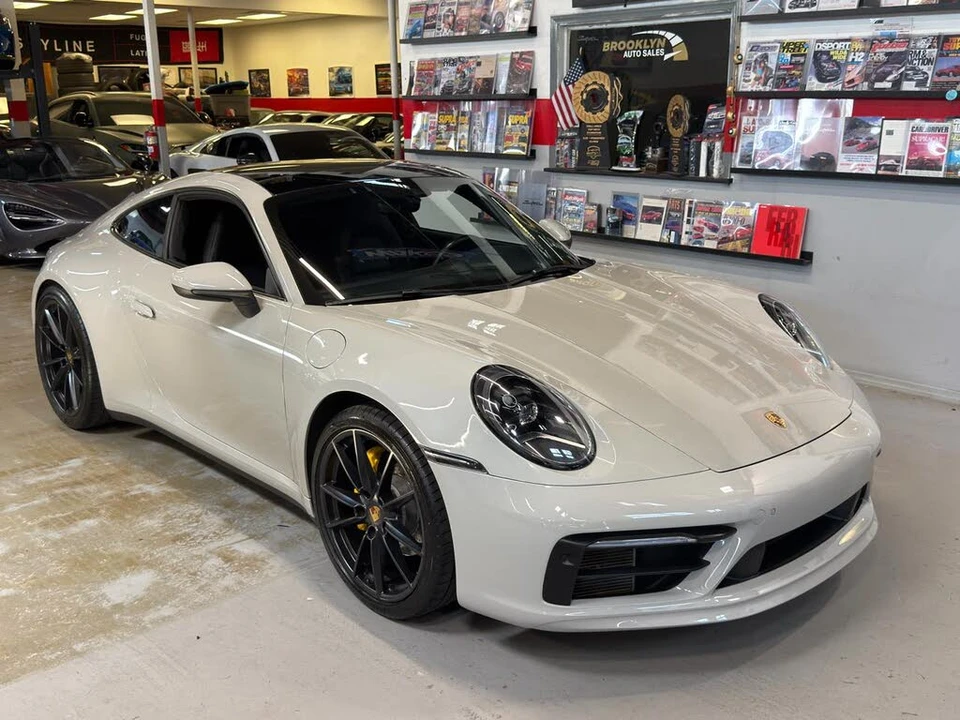 2020 Porsche 992 Carrera - Image 4 of 27