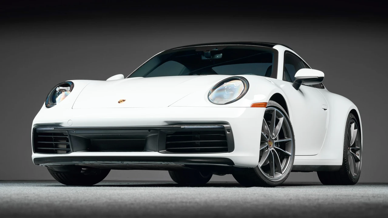 2020 Porsche 992 Carrera - Image 3 of 31