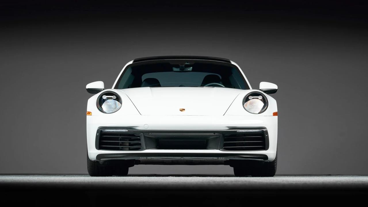 2020 Porsche 992 Carrera - Image 5 of 31