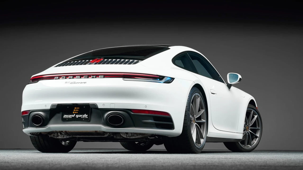 2020 Porsche 992 Carrera - Image 10 of 31