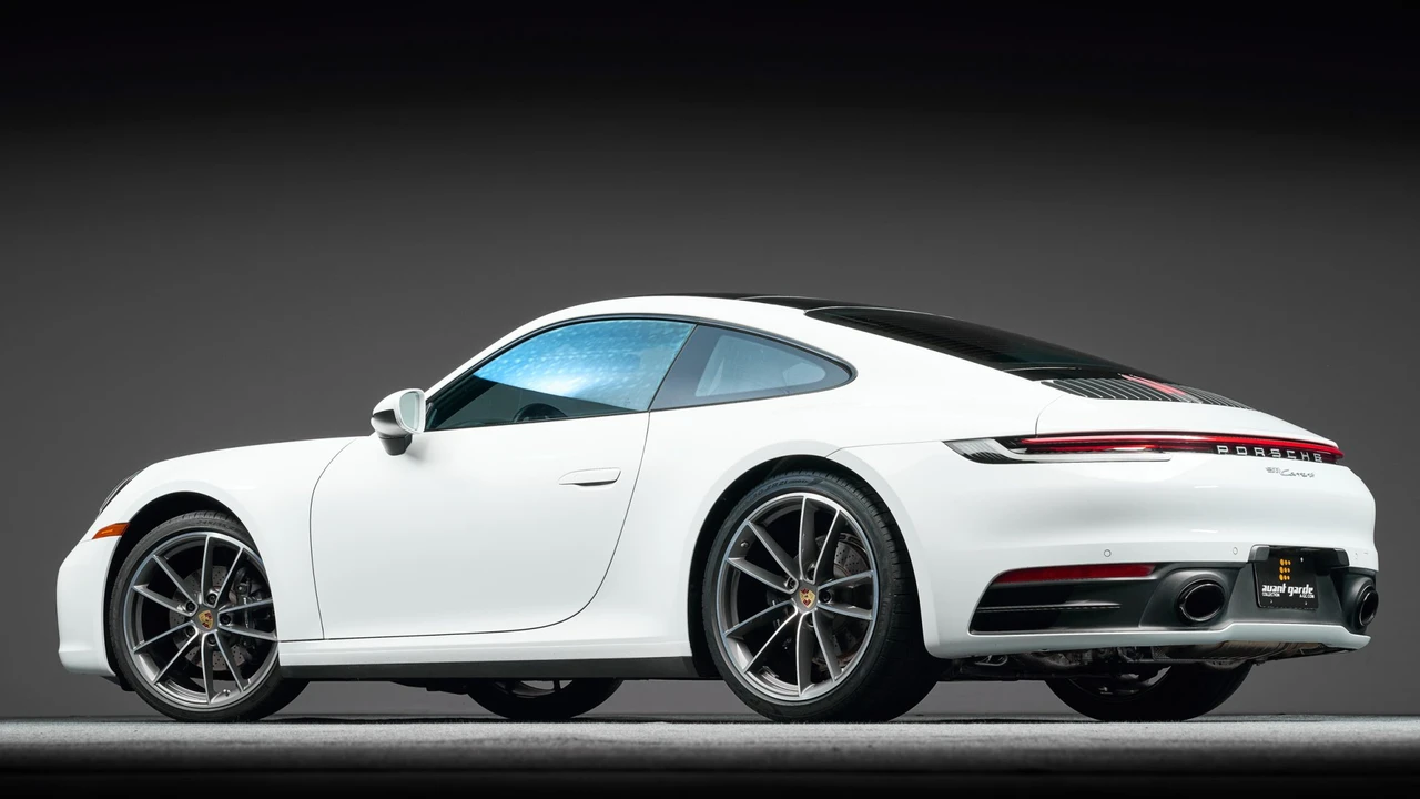 2020 Porsche 992 Carrera - Image 14 of 31