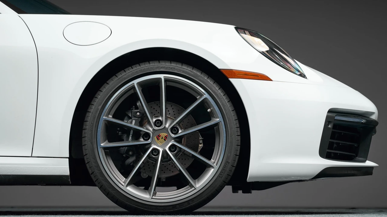 2020 Porsche 992 Carrera - Image 20 of 31