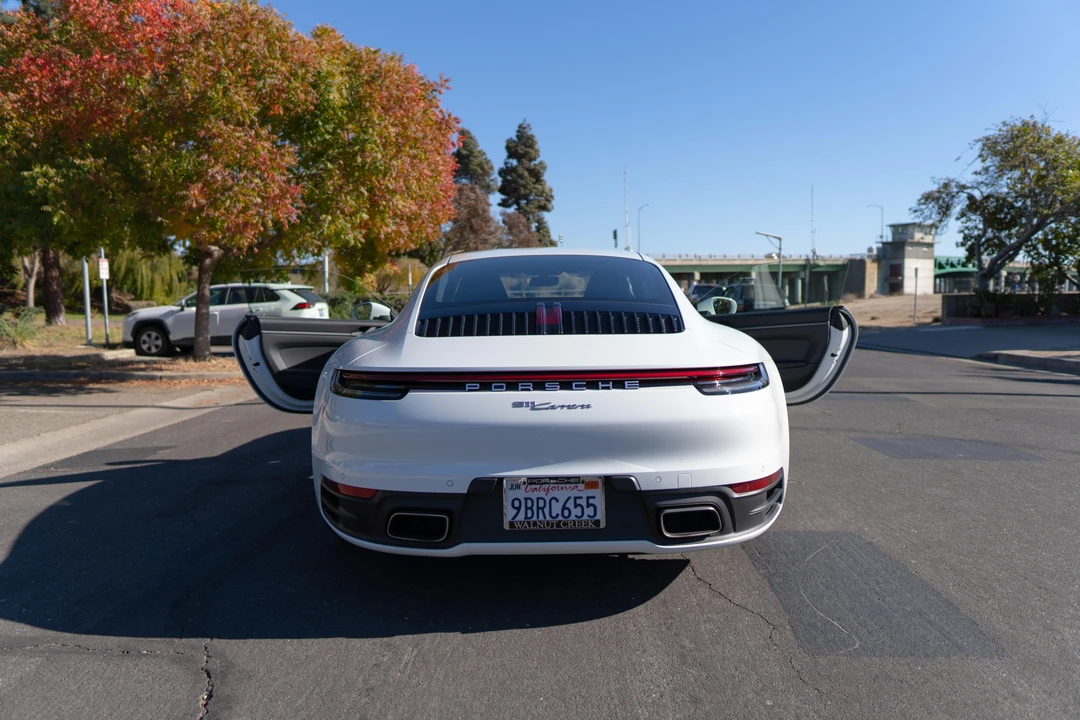 2020 Porsche 992 Carrera - Image 17 of 31