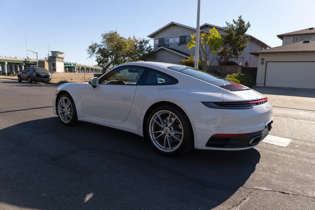 2020 Porsche 992 Carrera - Image 11 of 31