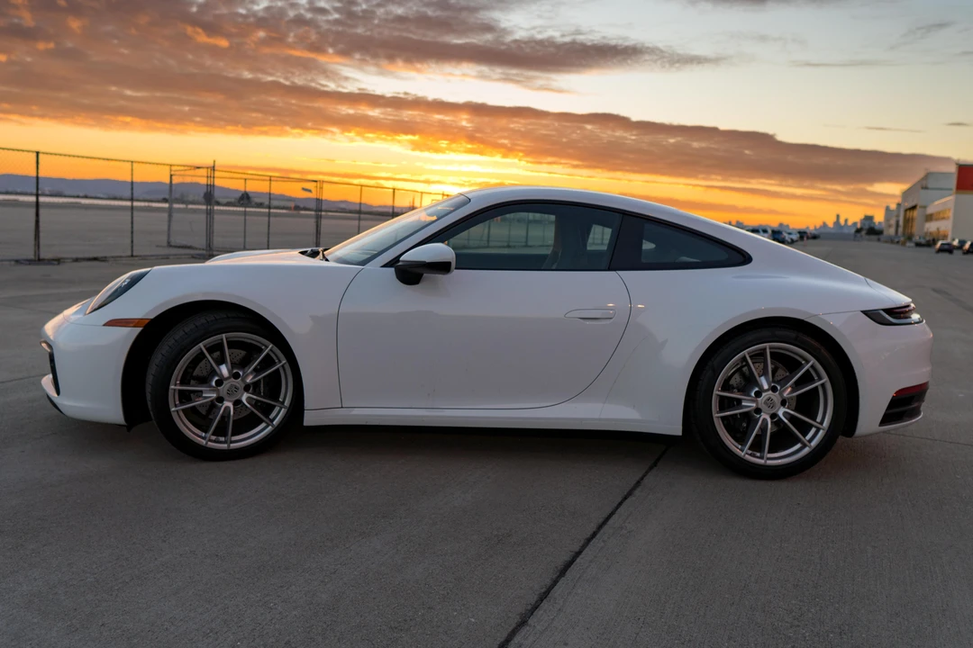 2020 Porsche 992 Carrera - Image 3 of 31