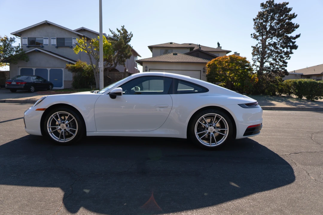 2020 Porsche 992 Carrera - Image 10 of 31