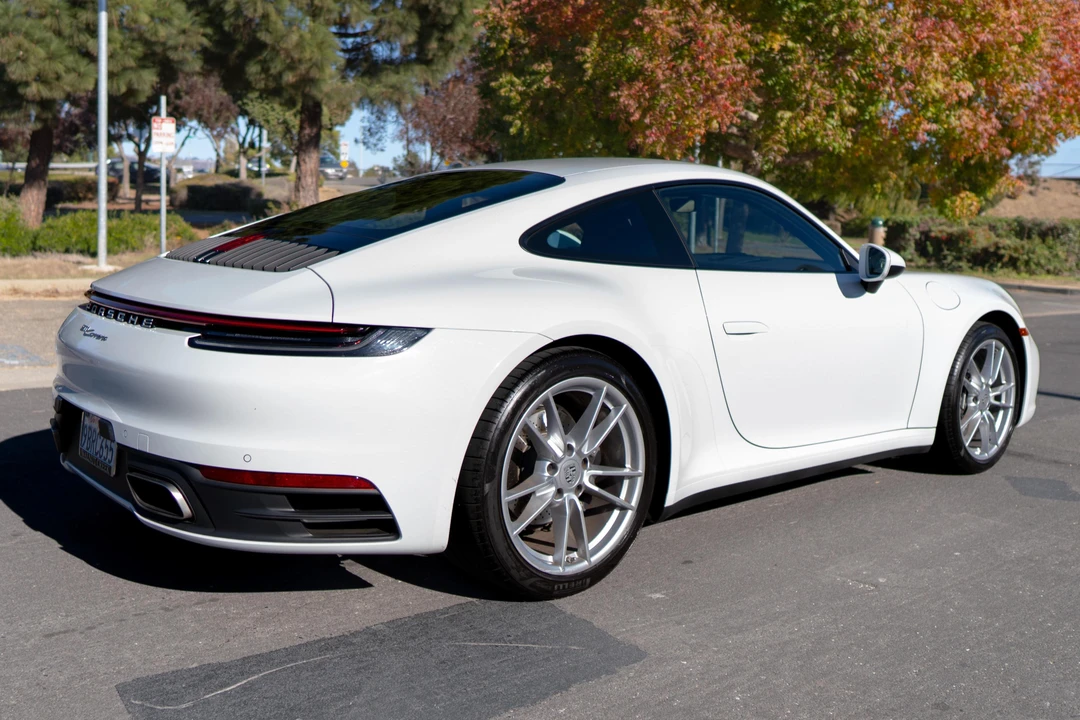 2020 Porsche 992 Carrera - Image 4 of 31