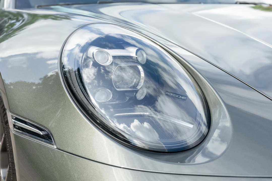 2020 Porsche 992 Carrera - Image 9 of 31