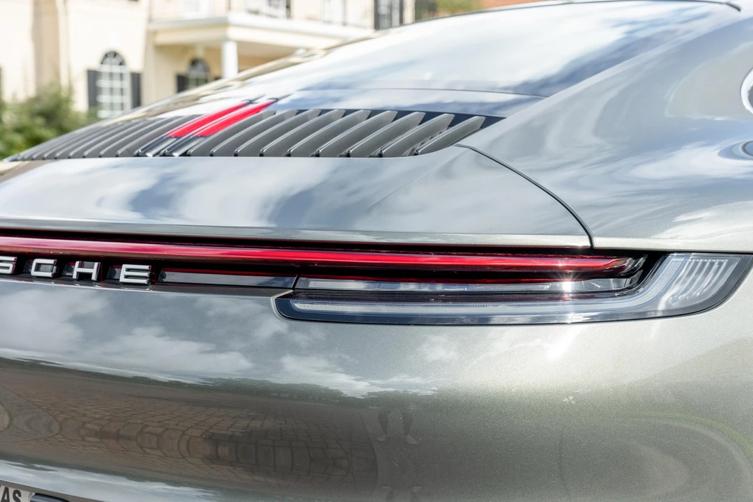 2020 Porsche 992 Carrera - Image 28 of 31