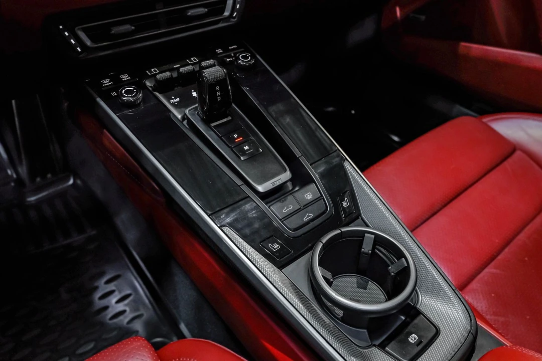 2020 Porsche 992 Carrera - Image 30 of 31