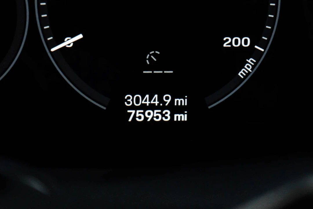 2020 Porsche 992 Carrera - Image 26 of 31