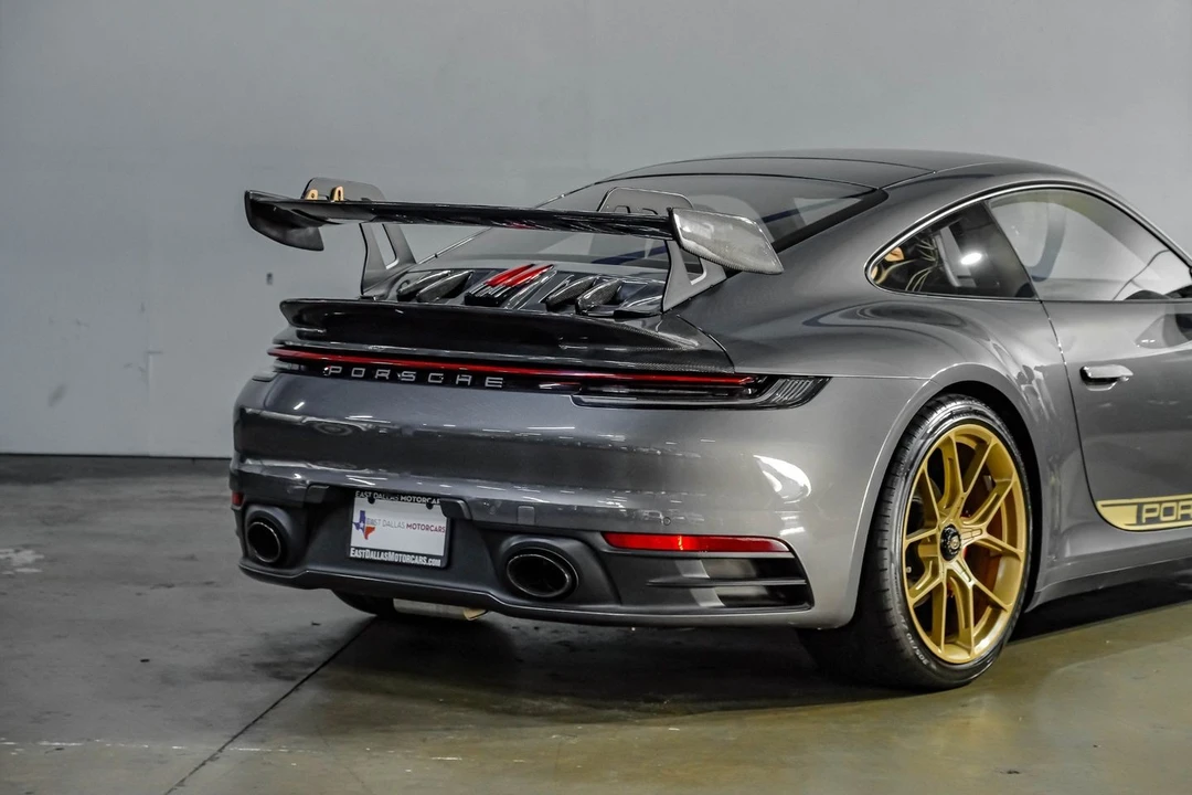 2020 Porsche 992 Carrera - Image 13 of 31