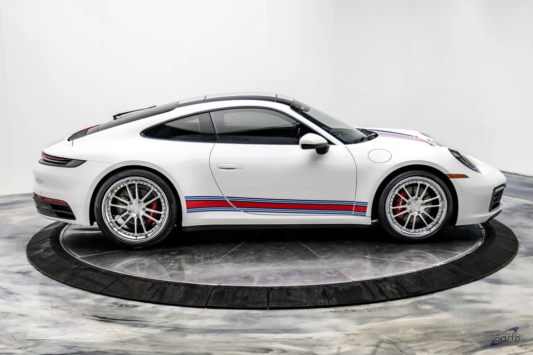 2020 Porsche 992 Carrera - Image 24 of 31