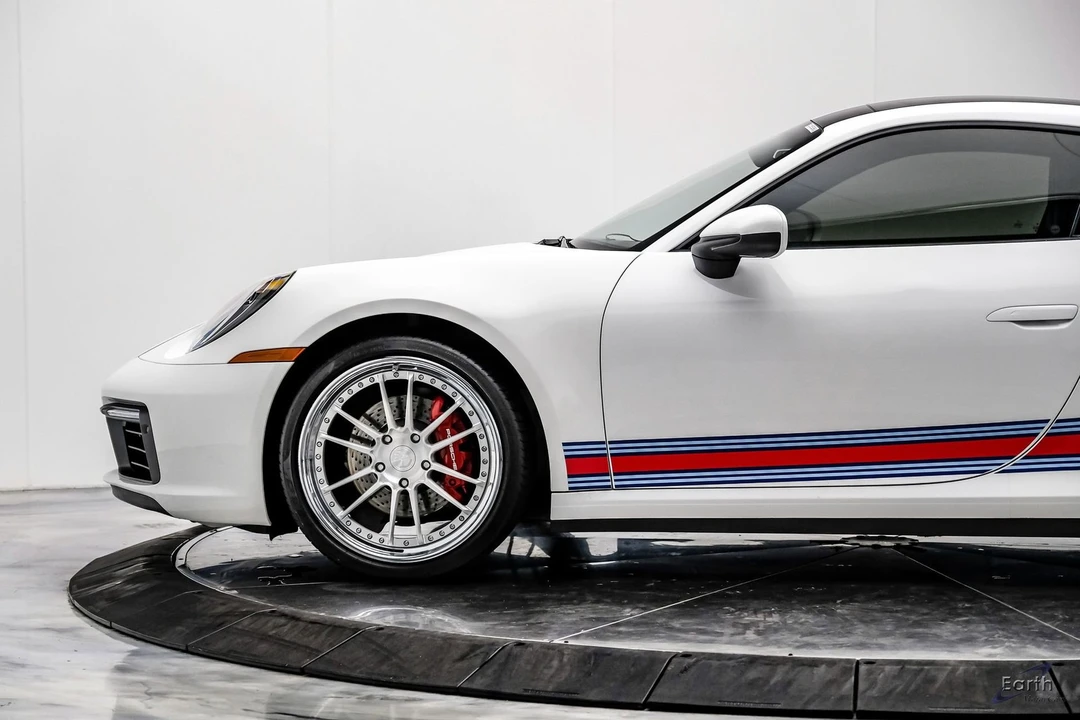 2020 Porsche 992 Carrera - Image 8 of 12