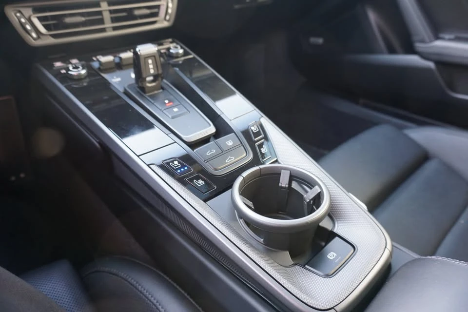 2020 Porsche 992 Carrera - Image 11 of 15