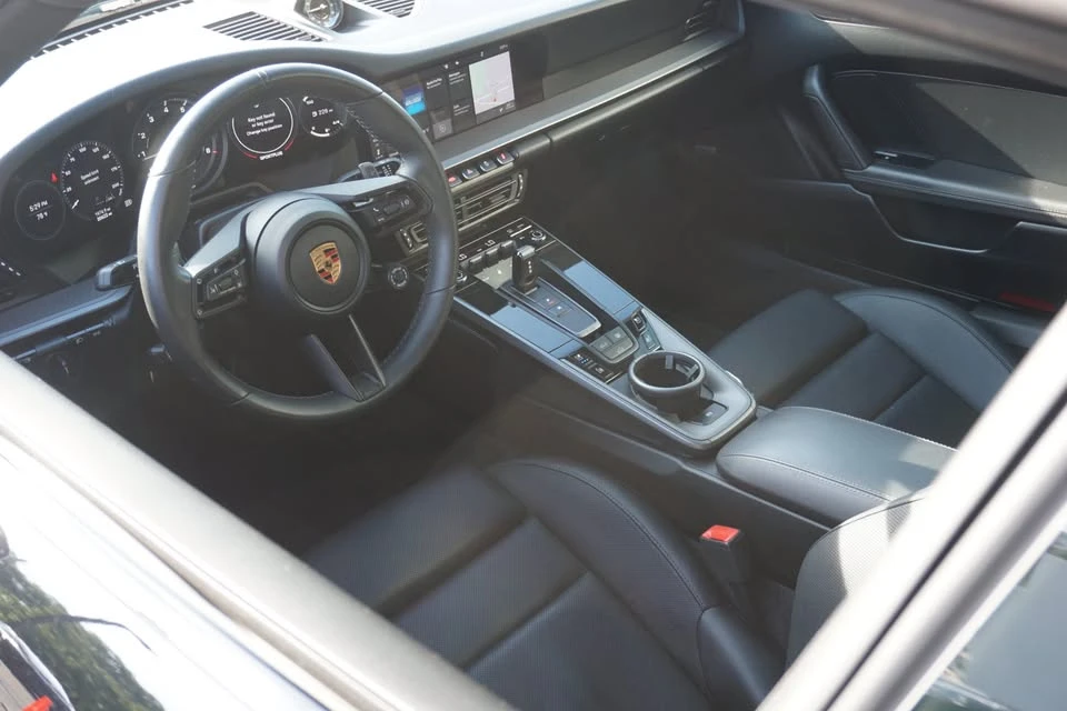 2020 Porsche 992 Carrera - Image 10 of 15