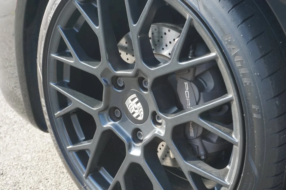 2020 Porsche 992 Carrera - Image 14 of 15
