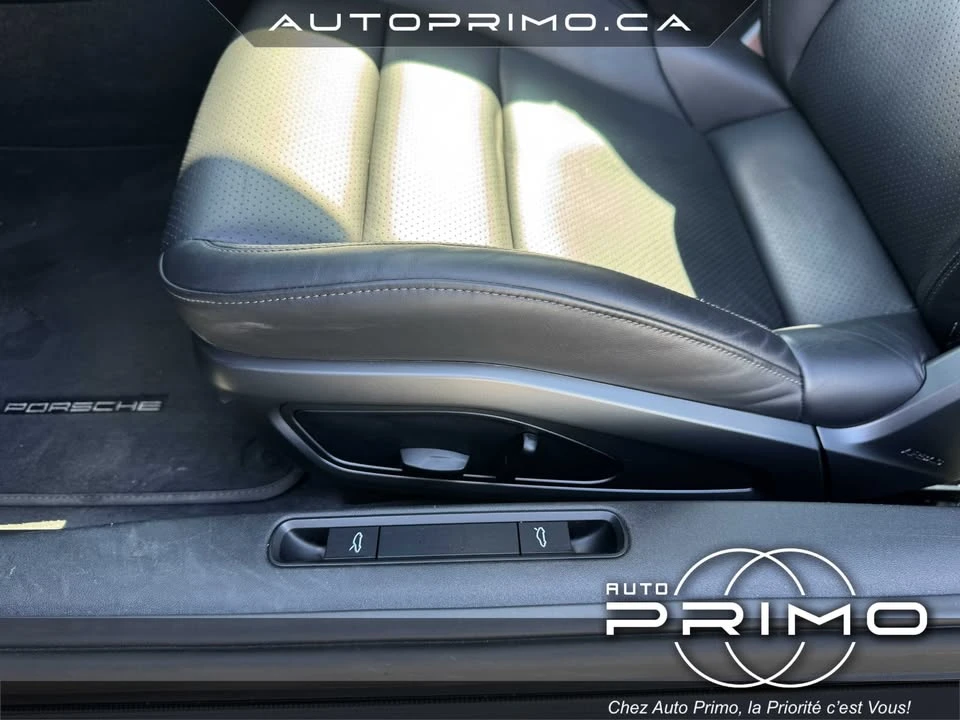 2020 Porsche 992 Carrera - Image 13 of 20