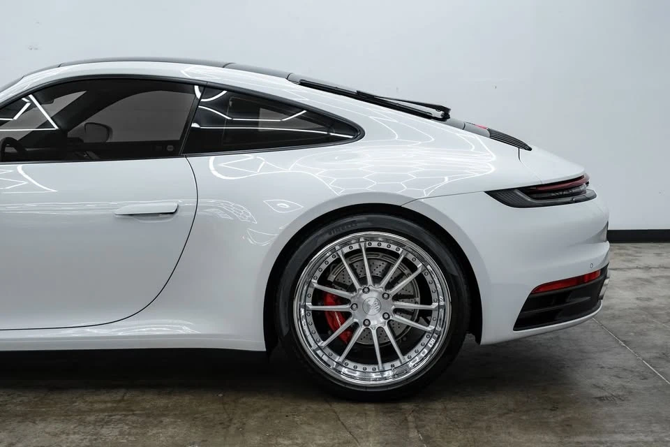2020 Porsche 992 Carrera - Image 8 of 19