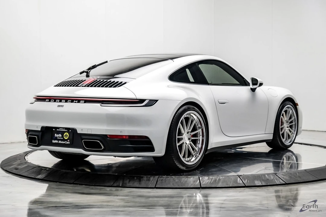 2020 Porsche 992 Carrera - Image 14 of 31
