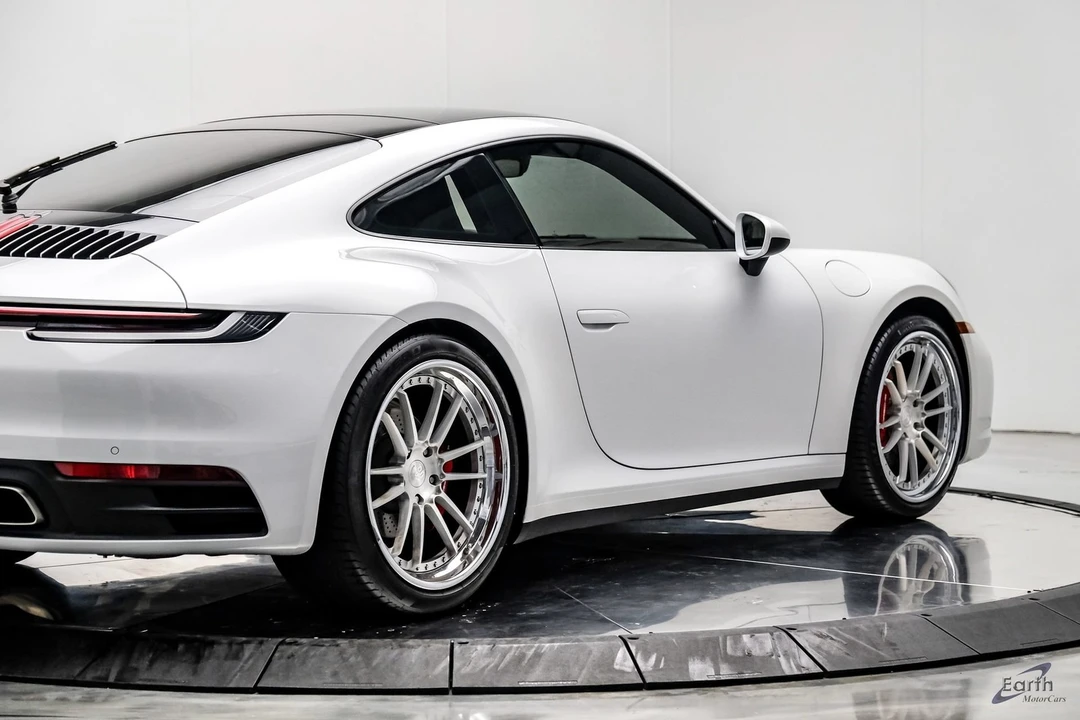 2020 Porsche 992 Carrera - Image 16 of 31