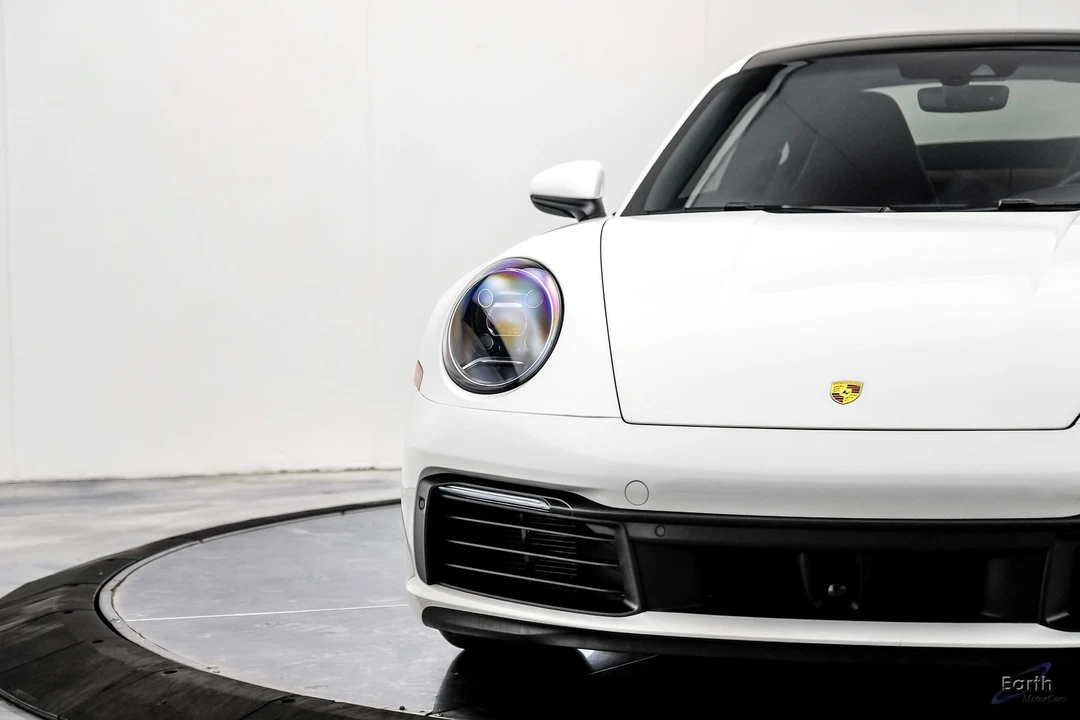 2020 Porsche 992 Carrera - Image 25 of 31