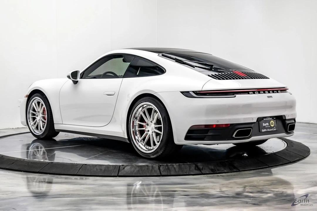 2020 Porsche 992 Carrera - Image 10 of 31