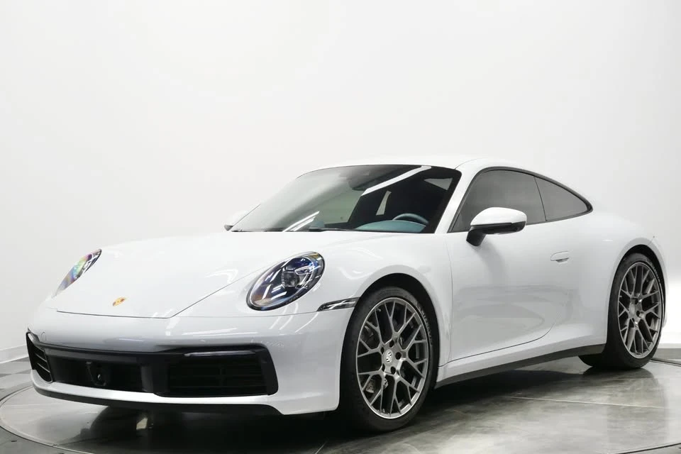 2020 Porsche 992 Carrera - Image 4 of 15