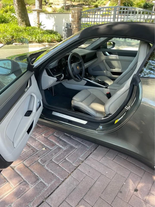 2020 Porsche 992 Carrera S - Image 9 of 20