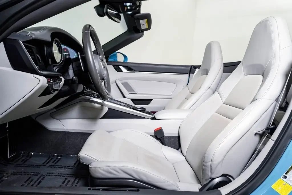 2020 Porsche 992 Carrera S - Image 5 of 8